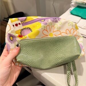 Clinique cosmetic travel bag SET